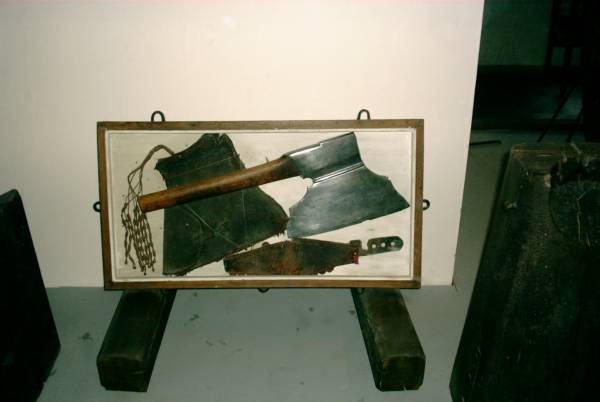 Skarpretterens �kse. Fra Kriminalmuseet i Rothenburg o.d.T. Klik p� �ksen for at komme ind p� Kriminalmuseets hjemmeside.